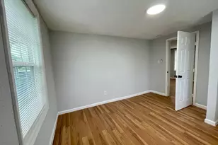 1014 W 5th St, Freeport, TX 77541 - Photo 5