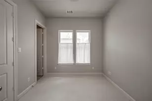 266 E 28th St, Houston, TX 77008 - Photo 21