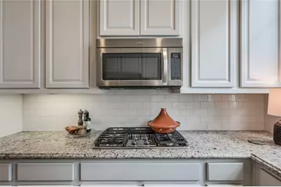 266 E 28th Street, Houston, TX 77008 - Photo 9