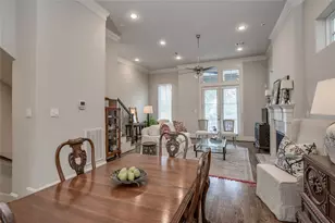 266 E 28th St, Houston, TX 77008 - Photo 7