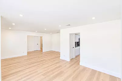 7623 Braes Meadow Drive, Houston, TX 77071 - Photo 9