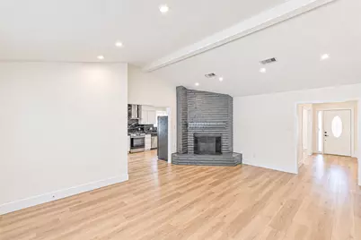 7623 Braes Meadow Drive, Houston, TX 77071 - Photo 23