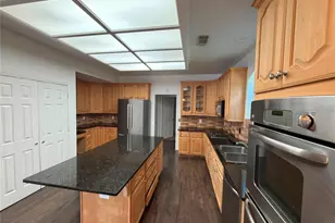 1103 Glendale Dr, Sugar Land, TX 77479 - Photo 13