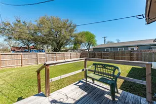 420 17th Ave N, Texas City, TX 77590 - Photo 17