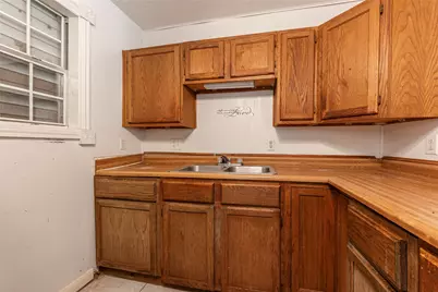 420 17th Avenue N, Texas City, TX 77590 - Photo 7