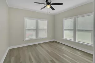 115 E James St, Baytown, TX 77520 - Photo 5