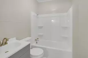 115 E James St, Baytown, TX 77520 - Photo 7