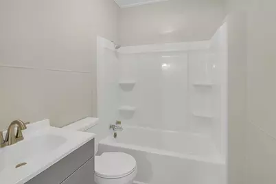 115 E James Street, Baytown, TX 77520 - Photo 9