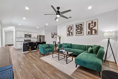 24318 Pebble Crescent Lane, Spring, TX 77373 - Photo 7