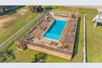 1079 Cedar Lane, Gilchrist, TX 77617 - Photo 33