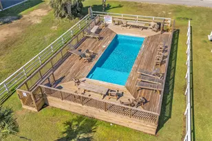 1079 Cedar Ln, Gilchrist, TX 77617 - Photo 33