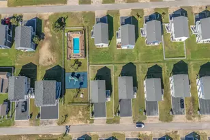 1079 Cedar Ln, Gilchrist, TX 77617 - Photo 35