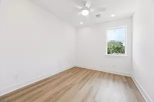 6343 W Montgomery Rd, Houston, TX 77091 - Photo 25