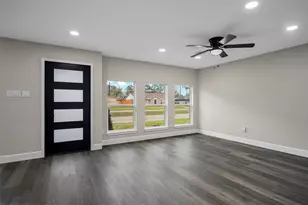 1917 Elmview Dr, Houston, TX 77080 - Photo 9