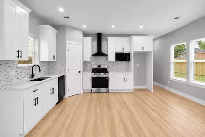 8403 Caddo Rd Street, Houston, TX 77078 - Photo 3