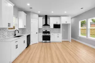 8403 Caddo Rd St, Houston, TX 77078 - Photo 3