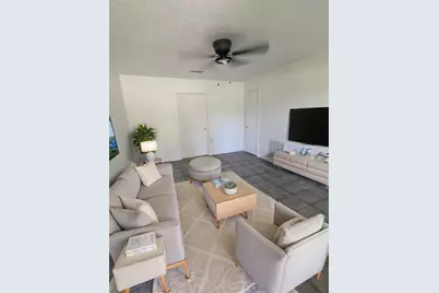 9129 Oak Knoll Lane, Houston, TX 77078 - Photo 3