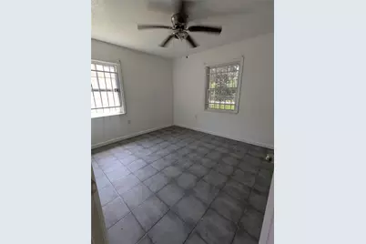 9129 Oak Knoll Lane, Houston, TX 77078 - Photo 13