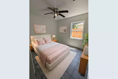 9129 Oak Knoll Lane, Houston, TX 77078 - Photo 11