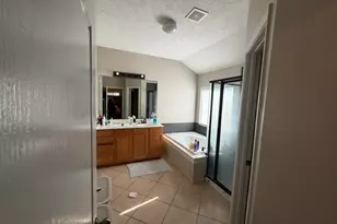 16122 Hidden Crest Dr, Houston, TX 77049 - Photo 5