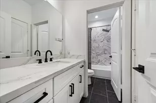 1606 Bonner E St, Houston, TX 77007 - Photo 25