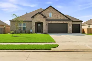12102 Old Fashion Cir, Mont Belvieu, TX 77535 - Photo 1