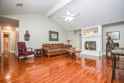 13819 Ivymount Drive, Sugar Land, TX 77498 - Photo 5
