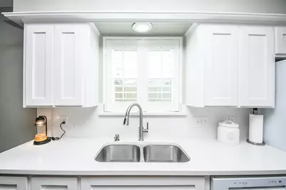 13819 Ivymount Drive, Sugar Land, TX 77498 - Photo 11