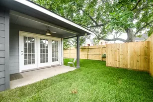 13819 Ivymount Dr, Sugar Land, TX 77498 - Photo 31