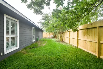 13819 Ivymount Drive, Sugar Land, TX 77498 - Photo 45