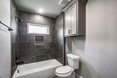 816 County Road 6609, Dayton, TX 77535 - Photo 37