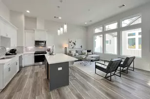 8318 Curry Rd, Houston, TX 77093 - Photo 5