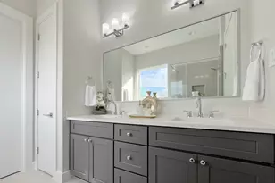 8318 Curry Rd, Houston, TX 77093 - Photo 15