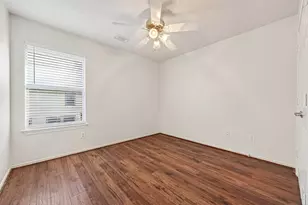 31 Wickerdale Pl, The Woodlands, TX 77382 - Photo 19