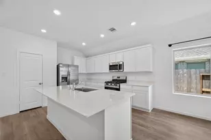 3013 Myrtle Bch Ln, League City, TX 77573 - Photo 11