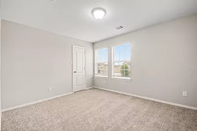 13211 Barrington Oaks Circle, Houston, TX 77044 - Photo 15