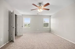 13211 Barrington Oaks Cir, Houston, TX 77044 - Photo 11