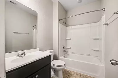 13211 Barrington Oaks Circle, Houston, TX 77044 - Photo 17