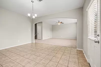 13211 Barrington Oaks Circle, Houston, TX 77044 - Photo 9
