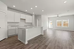 761 Apple Blossom Dr, La Marque, TX 77568 - Photo 3