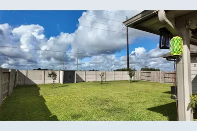 4928 Twin Summit Drive, Rosenberg, TX 77469 - Photo 9