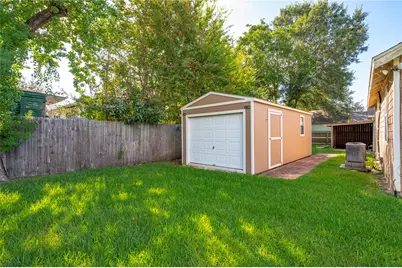 322 N Logan Street, Texas City, TX 77590 - Photo 29