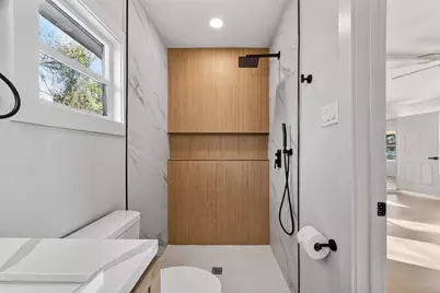 5707 Lyndhurst Drive, Houston, TX 77033 - Photo 23