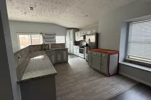 306 Flora Vista Dr, Houston, TX 77598 - Photo 3