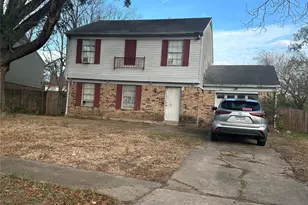 15815 Boridge Cir, Houston, TX 77053 - Photo 3