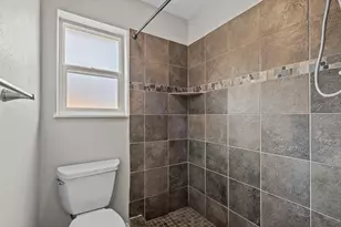 310 Windward Dr, League City, TX 77573 - Photo 11