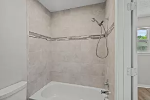 310 Windward Dr, League City, TX 77573 - Photo 7