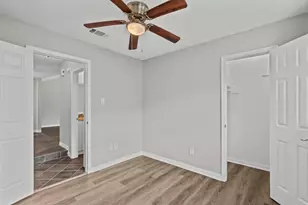 310 Windward Dr, League City, TX 77573 - Photo 9