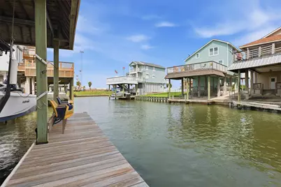 223 Kona Drive, Tiki Island, TX 77554 - Photo 35