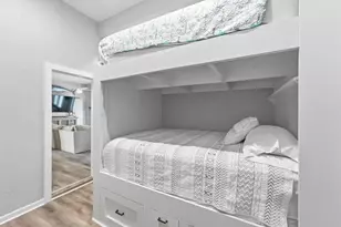 223 Kona Dr, Tiki Island, TX 77554 - Photo 19